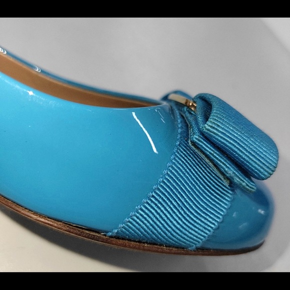 Salvatore Ferragamo Varina Bow Flats - Picture 4 of 4